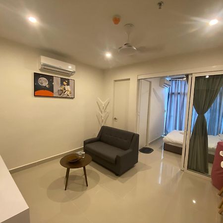 Kota Kinabalu City The Shore - Lucky 7 Homestay Buitenkant foto