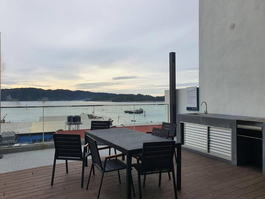 Kota Kinabalu City The Shore - Lucky 7 Homestay Buitenkant foto
