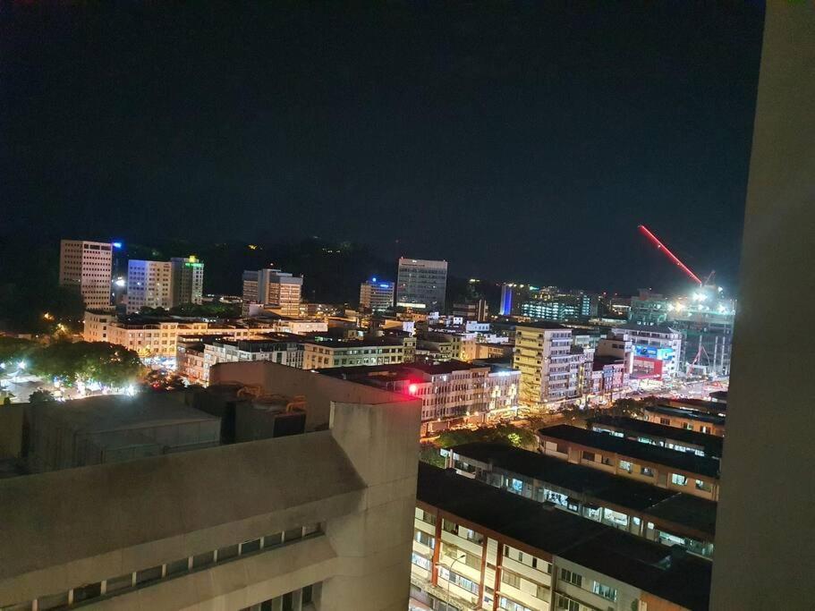 Kota Kinabalu City The Shore - Lucky 7 Homestay Buitenkant foto