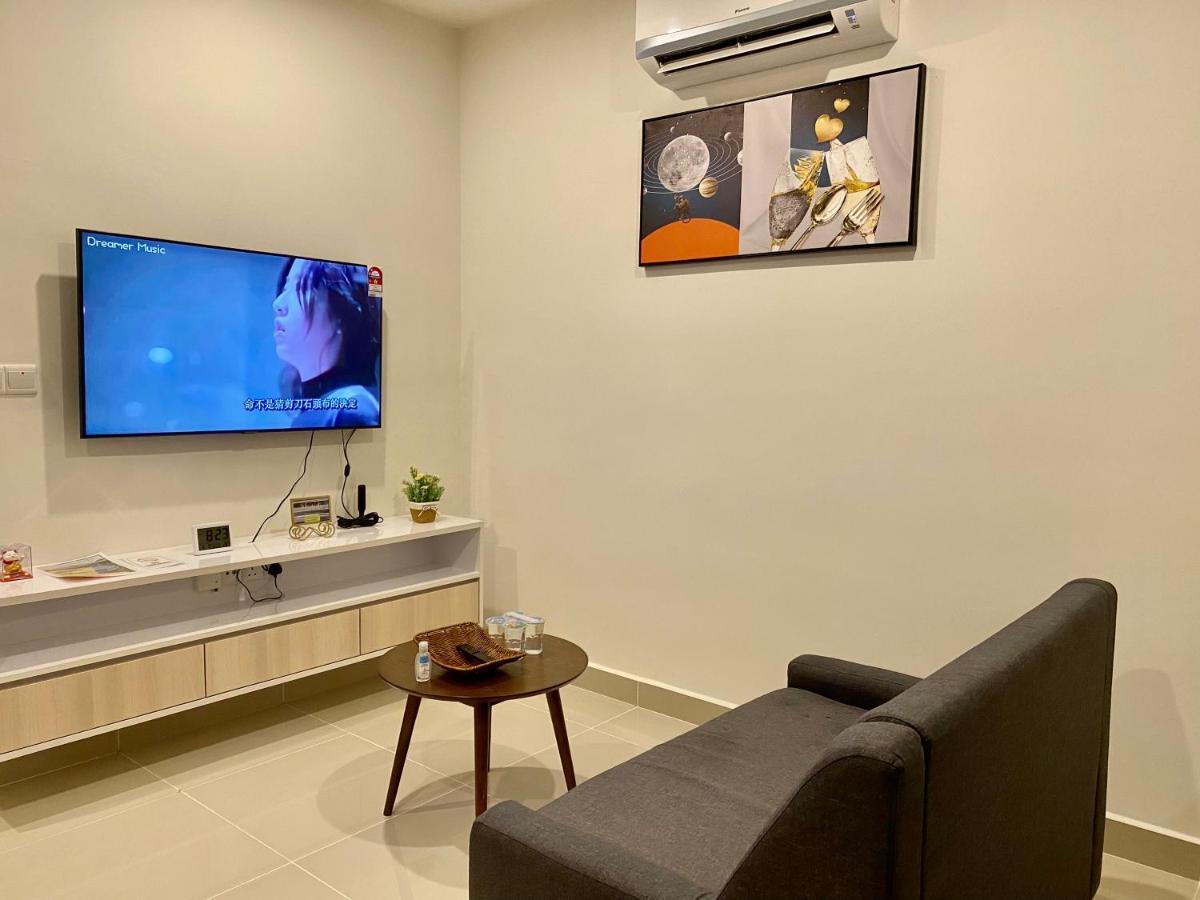 Kota Kinabalu City The Shore - Lucky 7 Homestay Buitenkant foto