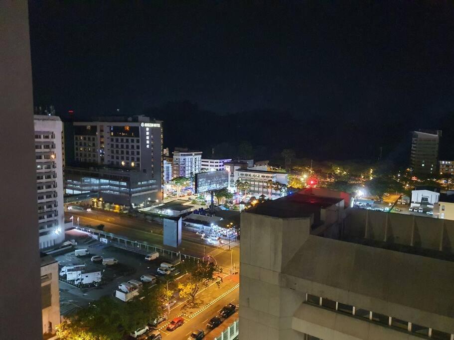 Kota Kinabalu City The Shore - Lucky 7 Homestay Buitenkant foto